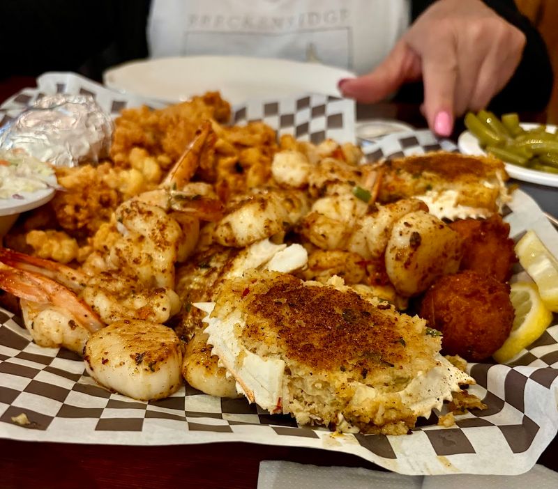 Local Cuisine Featuring Fresh Seafood