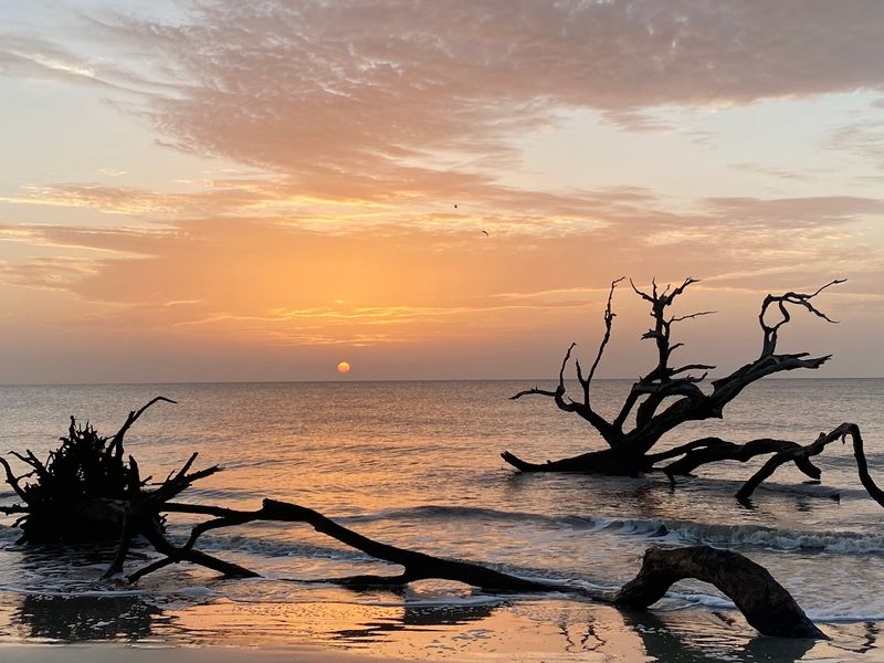 Changes In Beach Scenery After Sunset