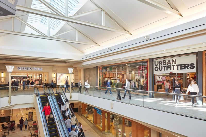 Burlington Mall, Burlington