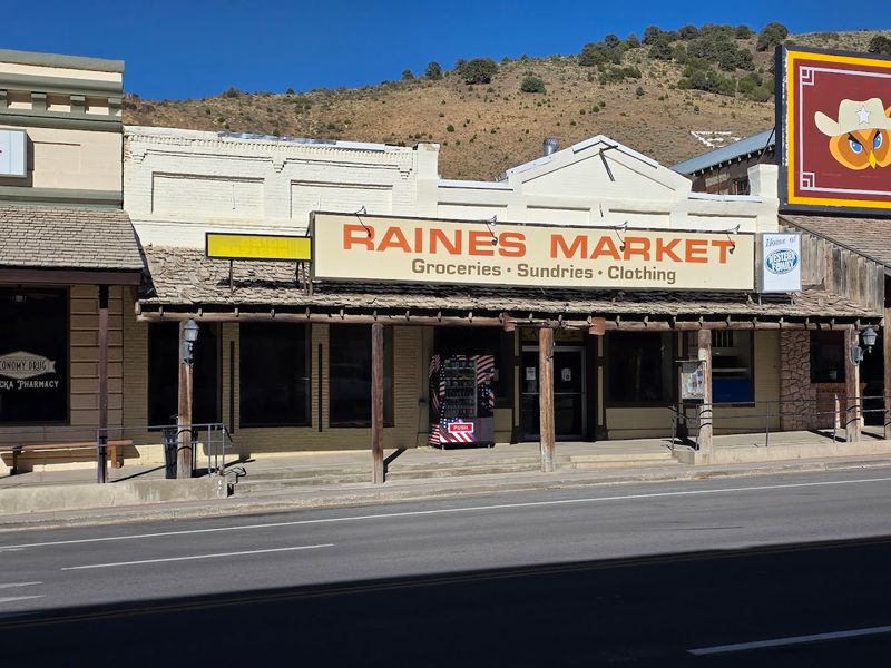Raine's Market And Deli