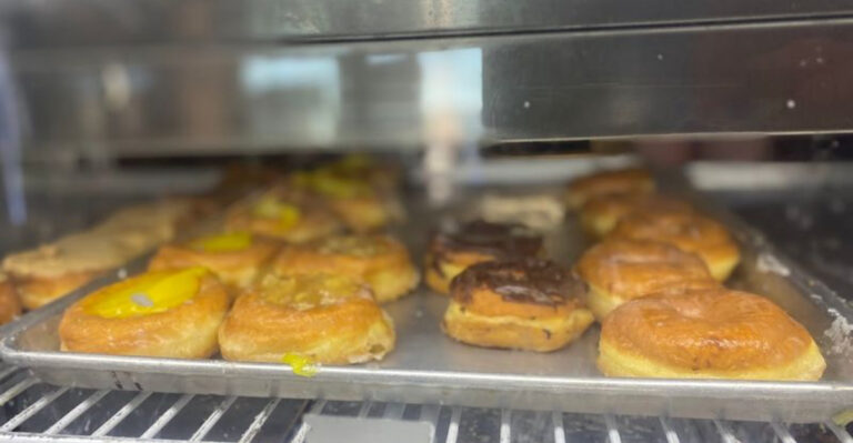 One Oregon Bakery Serves Donuts That Keep Customers Coming Back