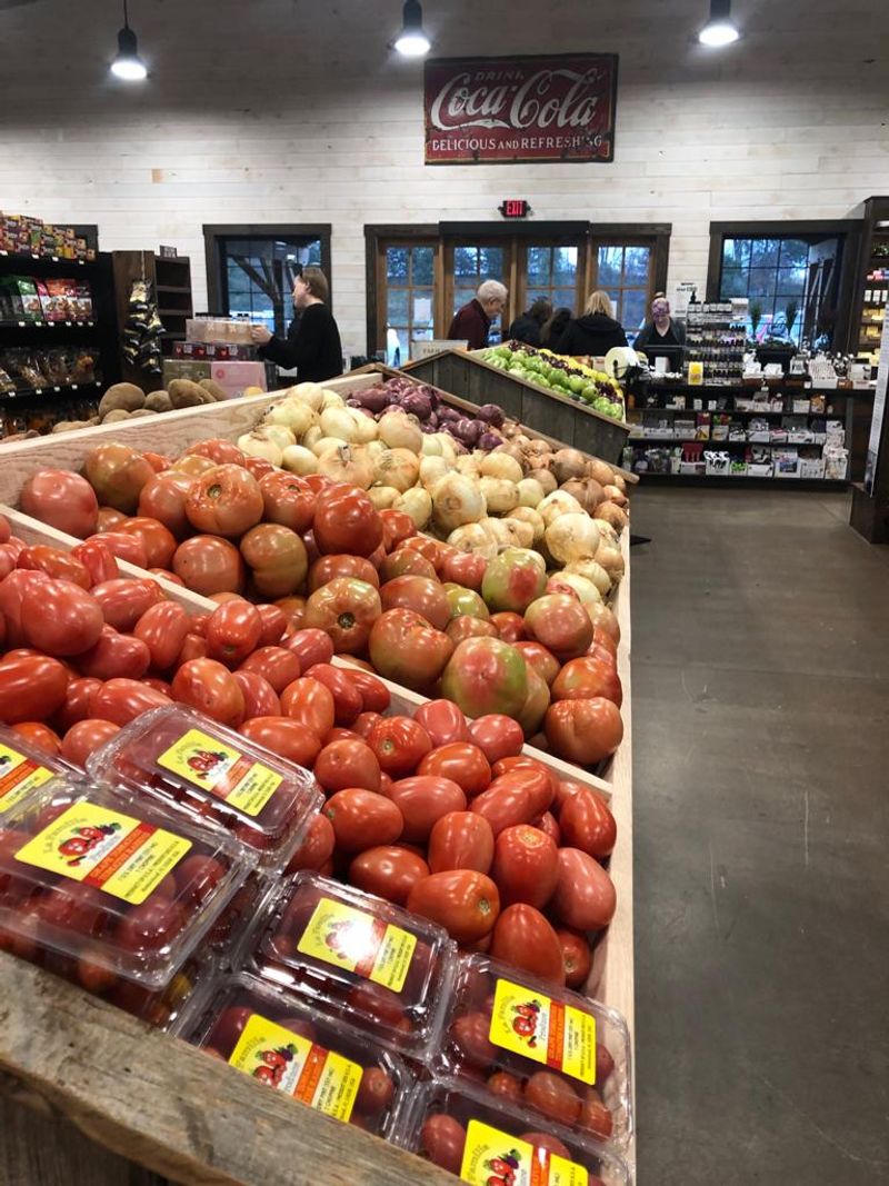 Troyer's Mountain View Country Market, Limestone