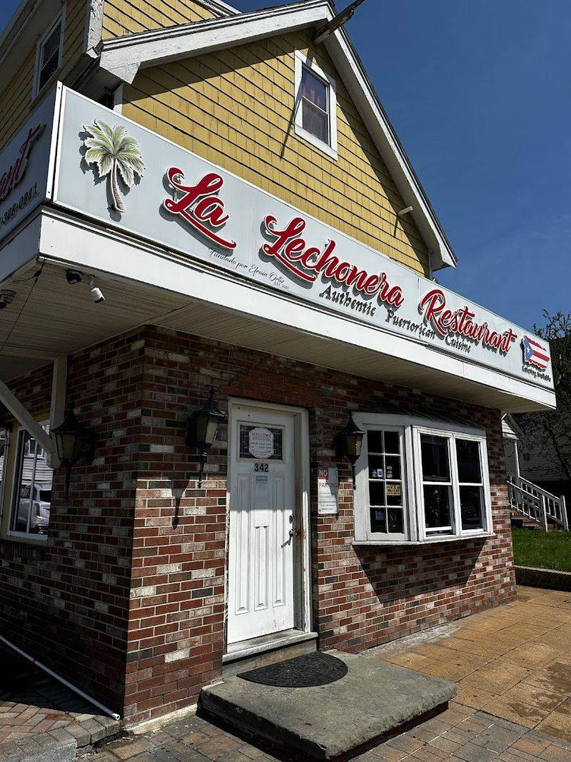 La Lechonéra Restaurant, Roslindale 