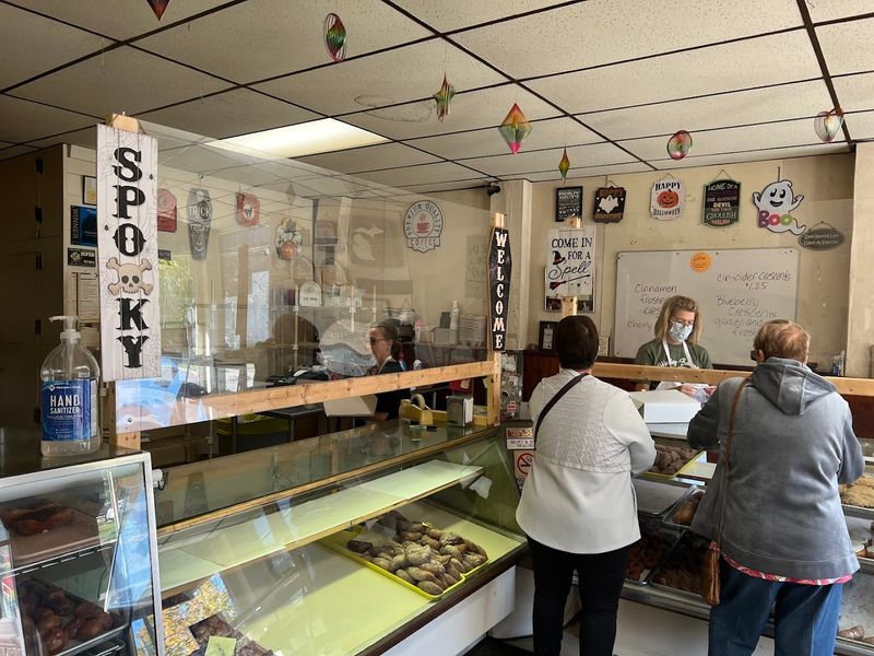 A Century Of Donuts And Still Going Strong