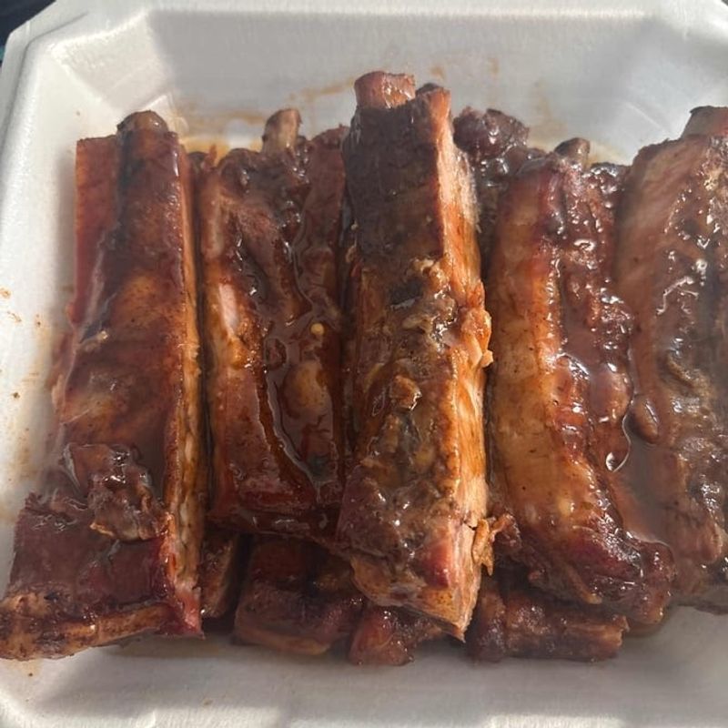 McInnis's 12 Bone BBQ