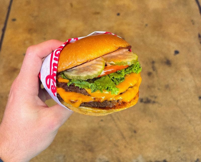 Monty's Good Burger