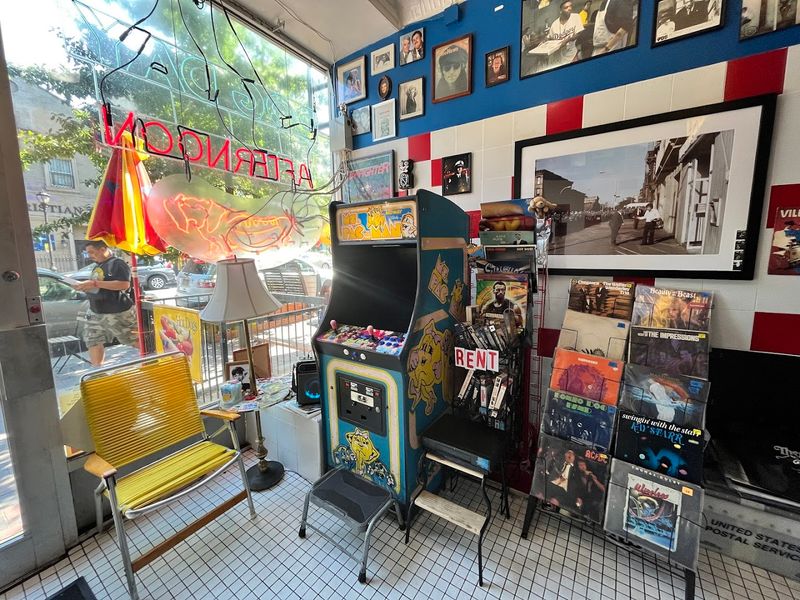 The Retro Atmosphere That Sets The Mood