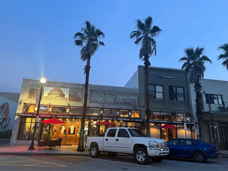 Tony's Brick Oven Pizzeria