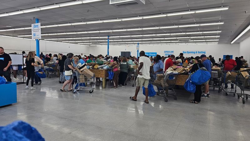 How To Shop Smart And Walk Away With Real Deals