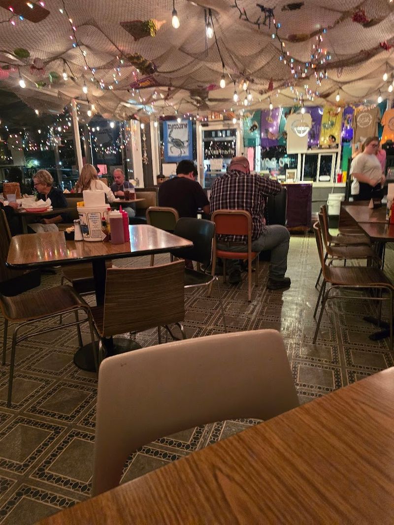 Juju And Crista's Shrimpboat Cafe — Corinth, MS