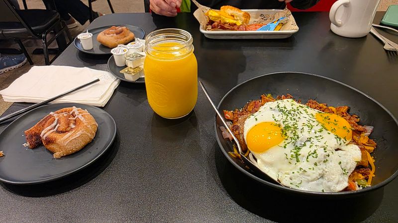 Local Cuisine Featuring Mountain Flavors