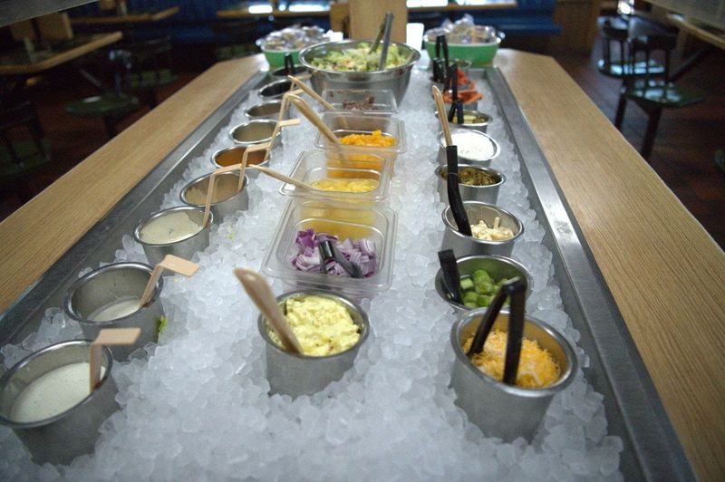 The Salad Bar That Surprises First-Timers