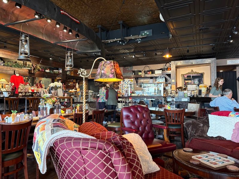Bourbon Cafe And Coffee Saloon