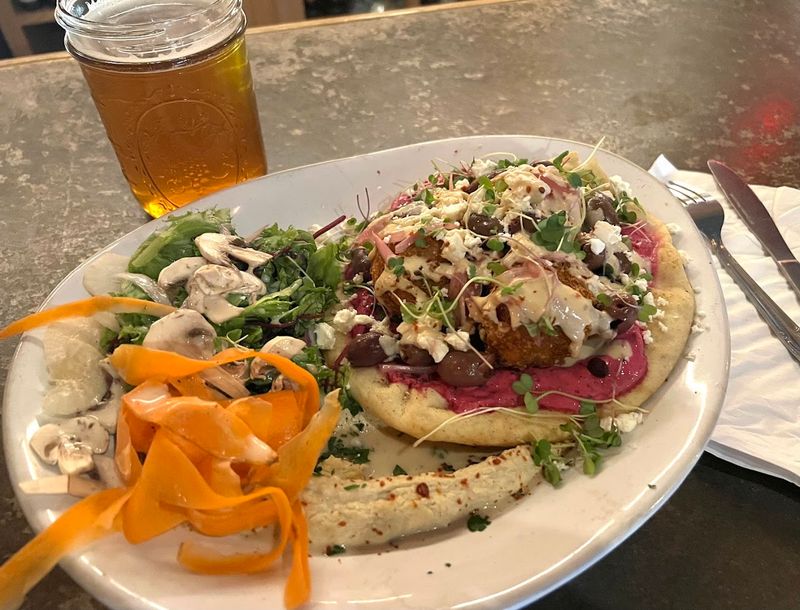 Wisconsin Foodie Fans May Recognize The Chef Behind The Kitchen