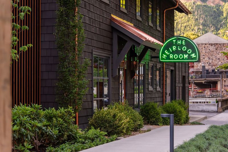 Heirloom Room, Gatlinburg