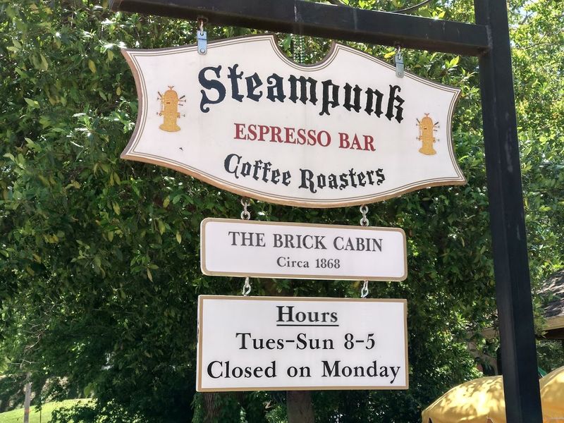 Hours, Patio, And Bringing Your Dog Along