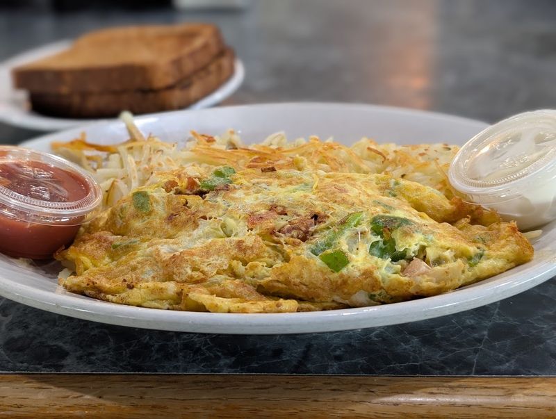 The Four-Egg Omelets Make Breakfast Feel Extra Filling