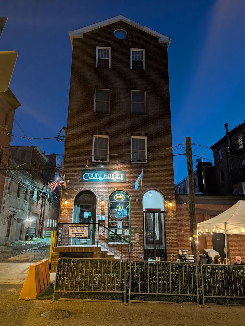 What Makes This Food Scene Worth The Trip