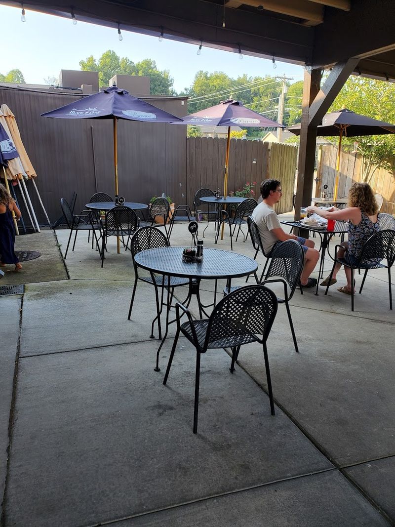 Outdoor Seating And The Seasonal Appeal