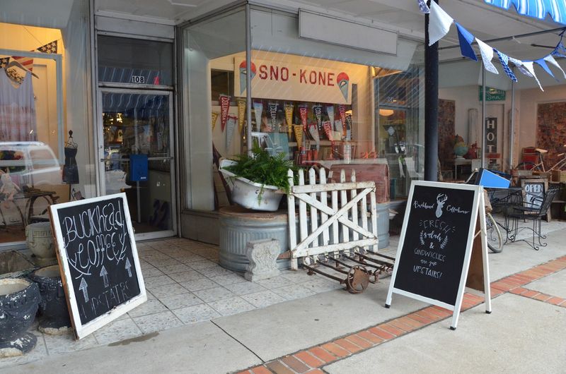 Holiday Decor And Seasonal Finds Worth Planning Around
