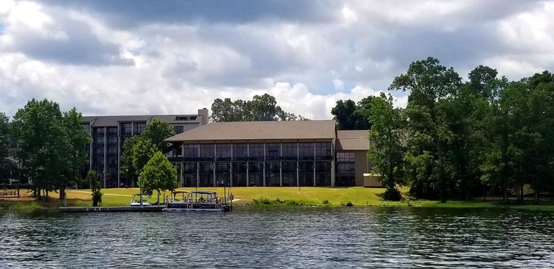 Lodging And Cabins That Make Staying Longer An Easy Choice