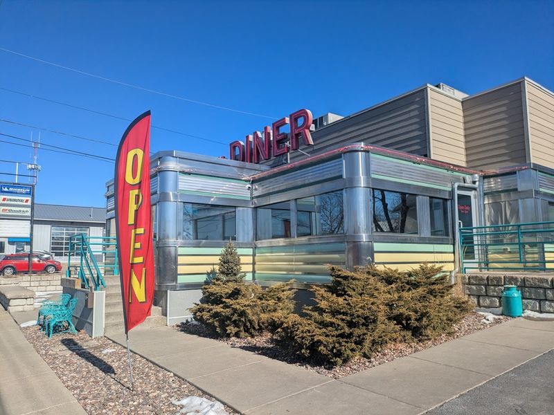 The Community Spirit Behind This Classic Diner