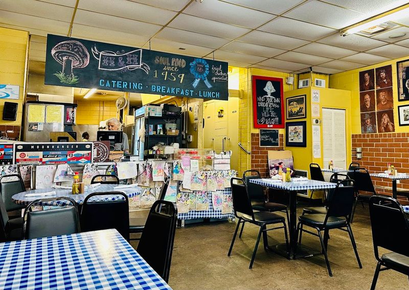 H&H Soul Food Restaurant