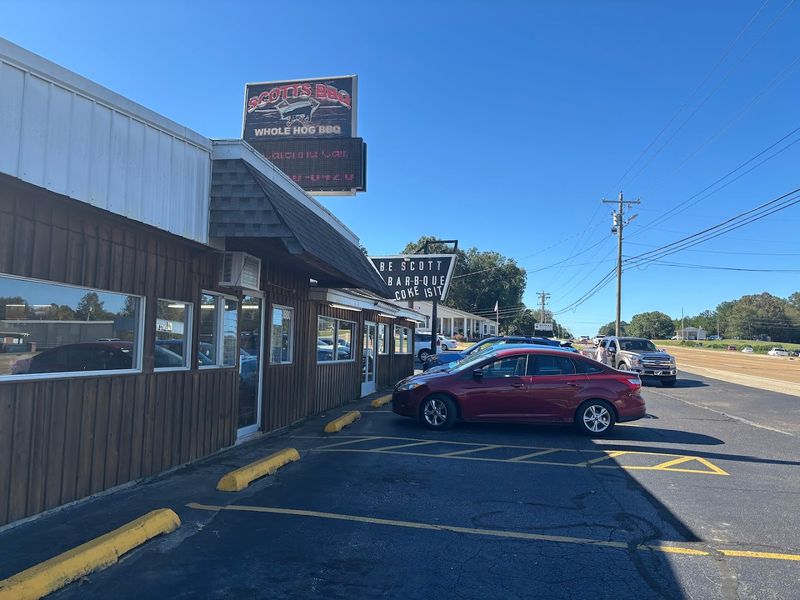 B.E. Scotts BBQ, Lexington