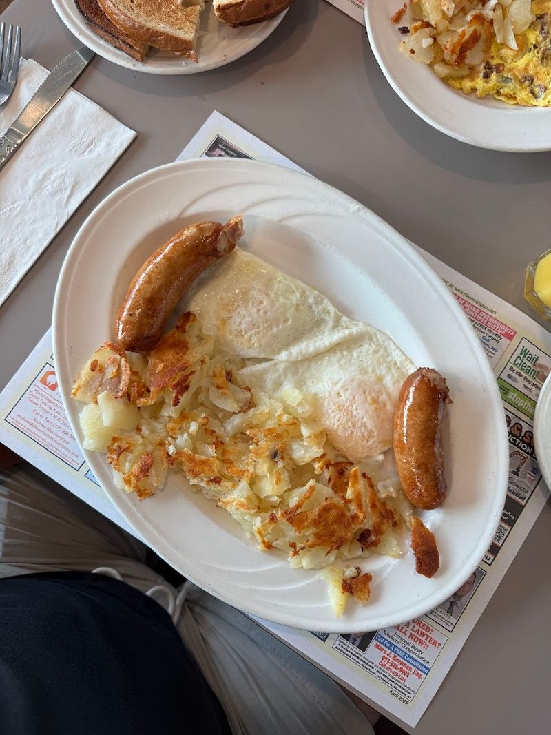 A Breakfast Menu Built Around Comfort And Simplicity