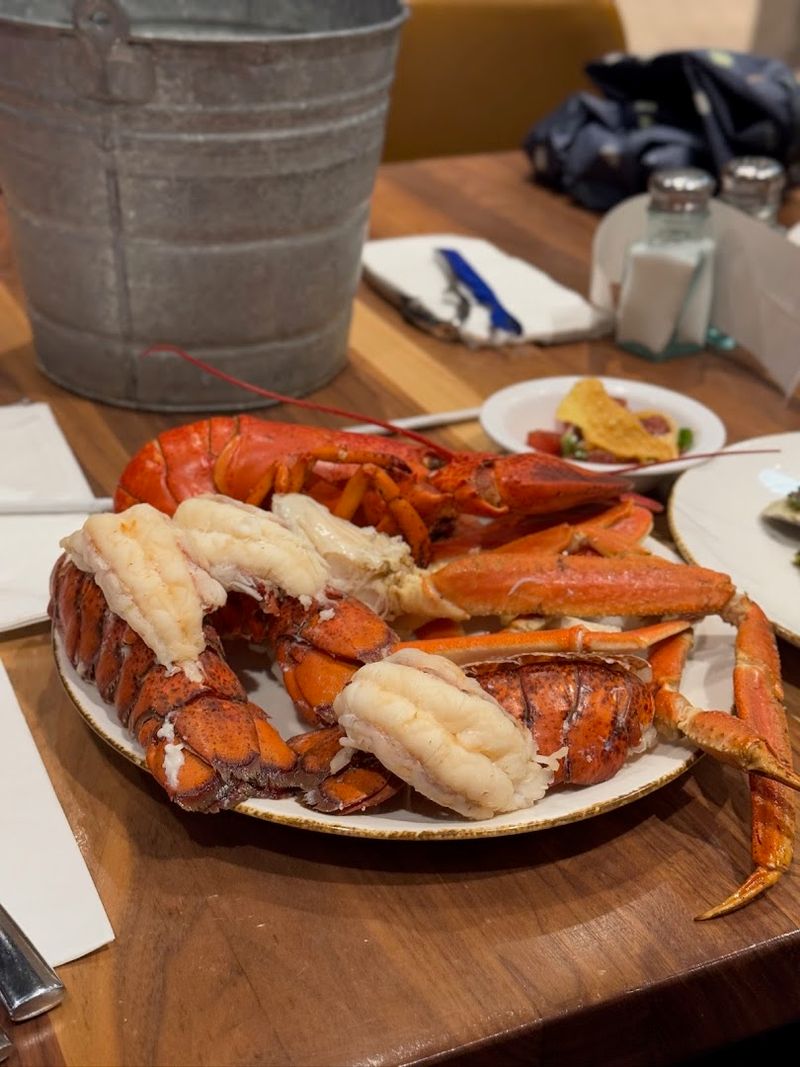 Lobster Nights Make The Buffet Feel Like A Vegas Event