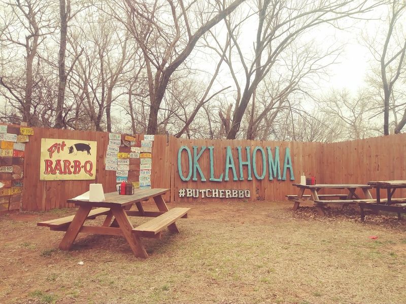 A Roadside Stop With Big BBQ Energy