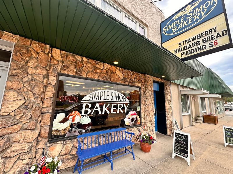 Simple Simon Bakery Has Been Sweetening Appleton Since 1967