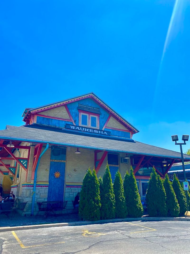 Mexican Flavors Fill A Historic Wisconsin Landmark