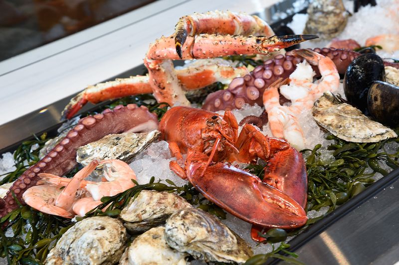 River House Restaurant And Raw Bar