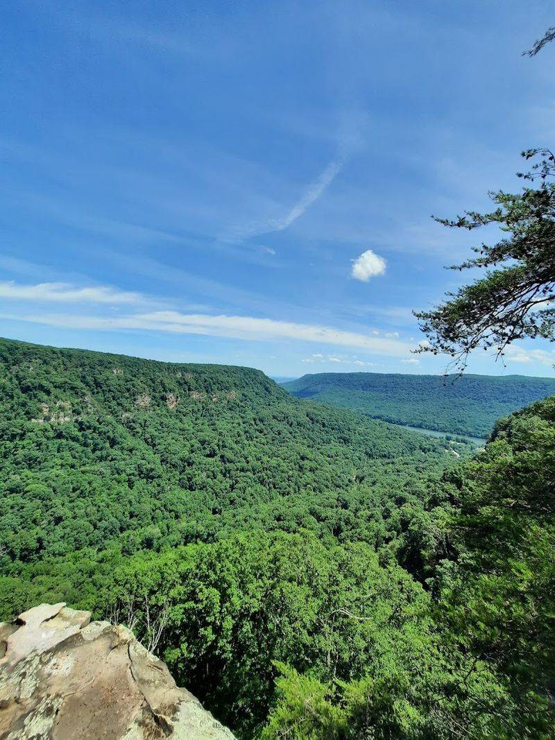 Rock Climbing On The Tennessee Wall And What To Expect