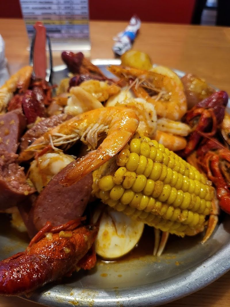 Shaking Seafood And Wings