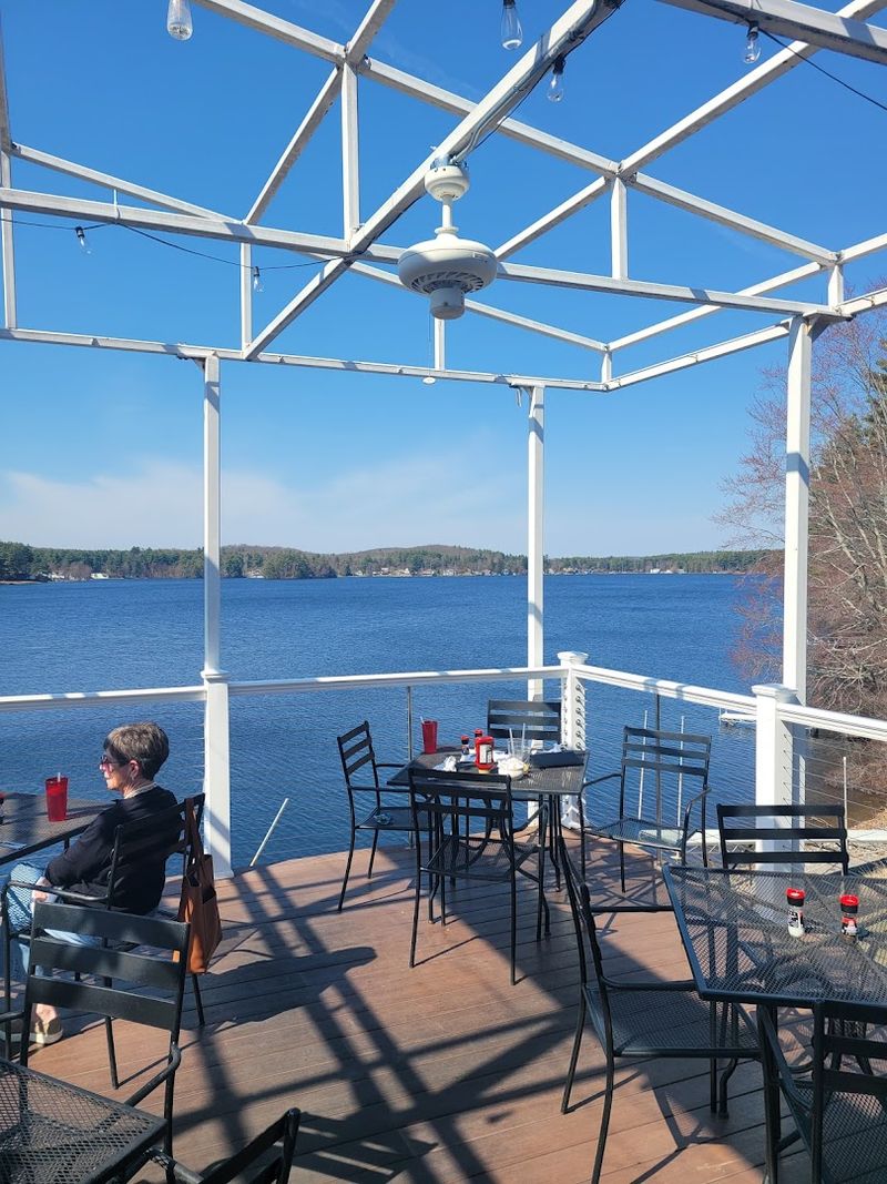 Outdoor Deck Seating With A View Worth Planning Around