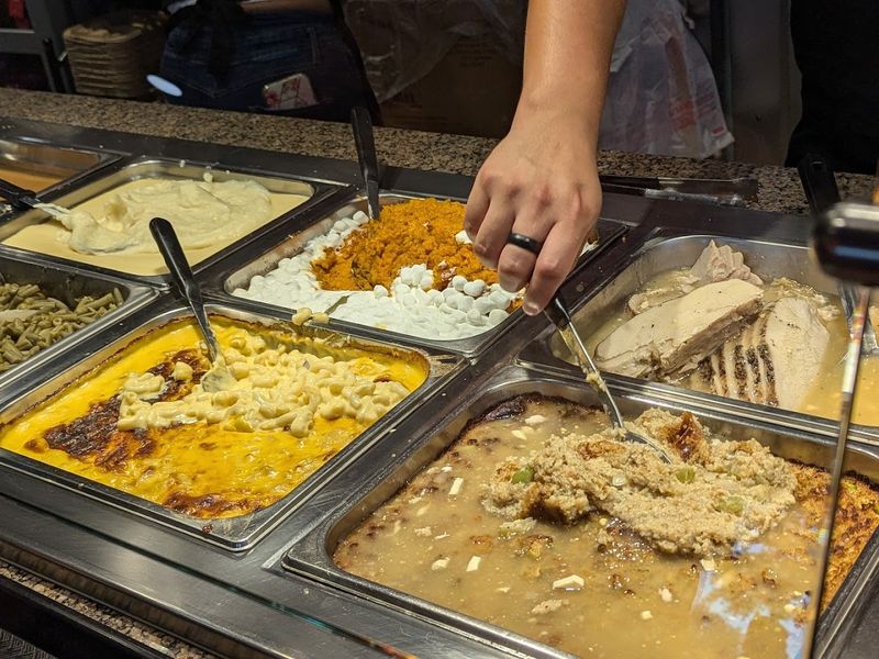What A Meat And Three Plate Actually Means