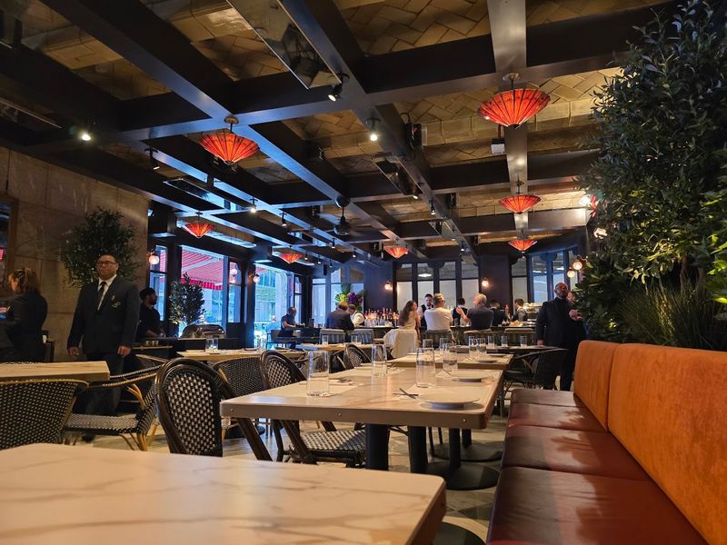 Service That Turns A Good Meal Into A Great Memory