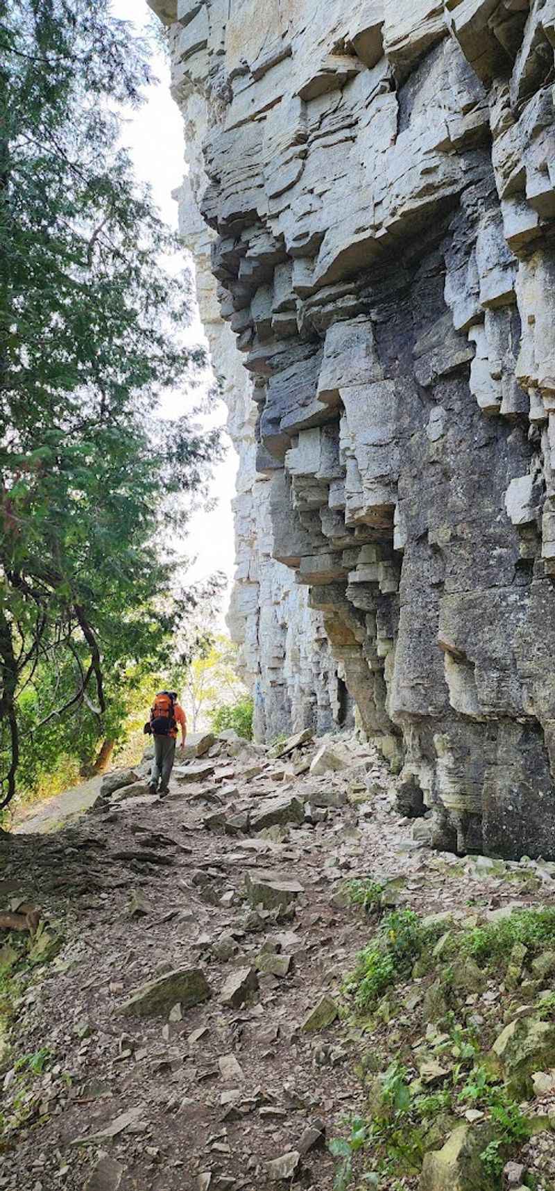 Eagle Trail Combines Birding With Dramatic 150-Foot Cliffs