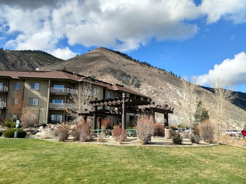 Lake Tahoe Adventures Are Close Enough To Pair With A Hot Springs Trip