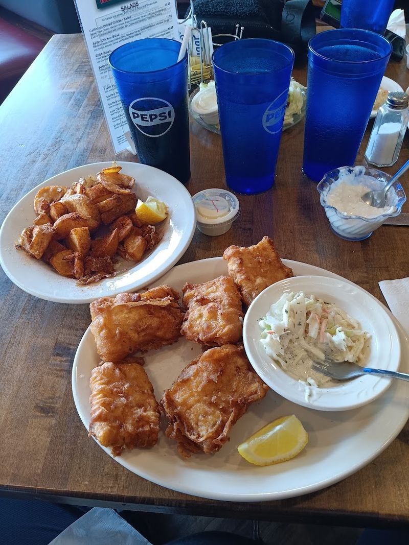 Daily Dinner Specials Give The Place Its Old-School Rhythm