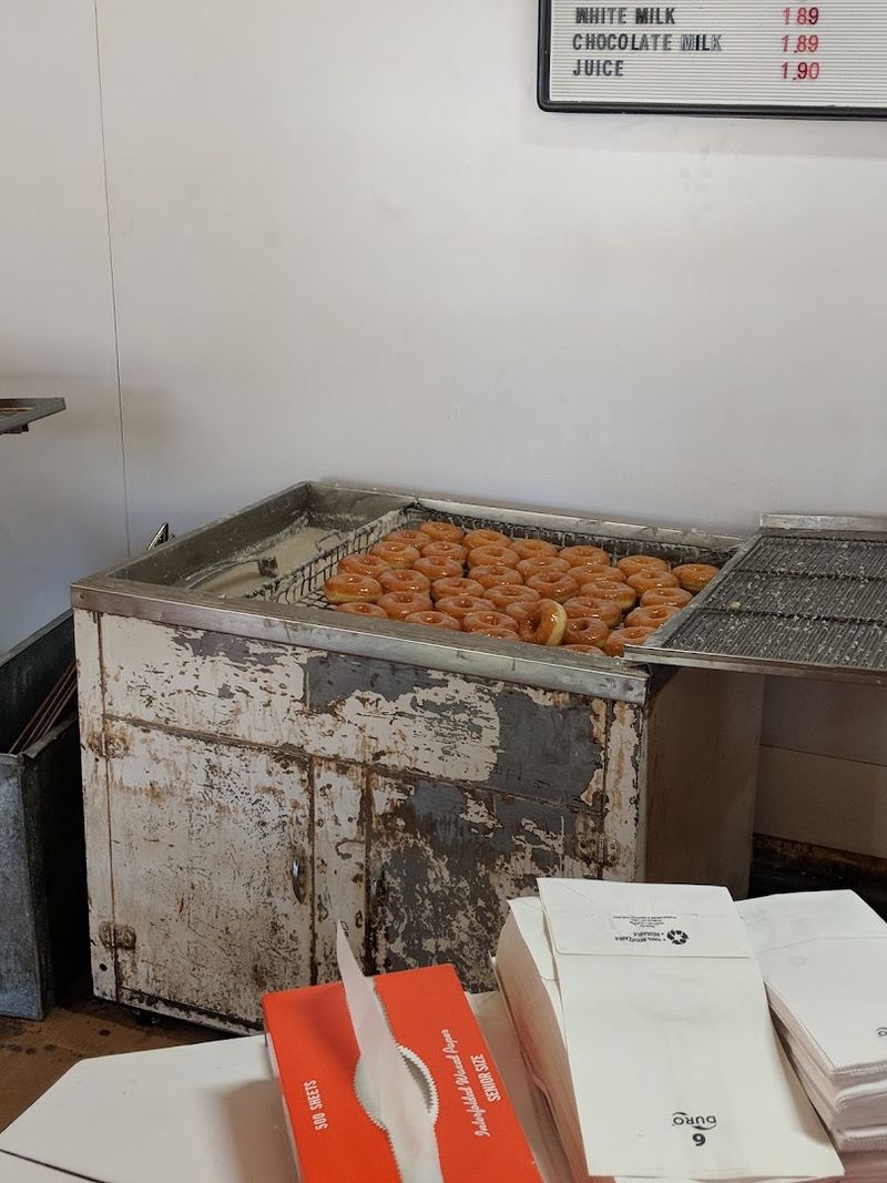 Techniques For Maintaining Consistent Donut Freshness