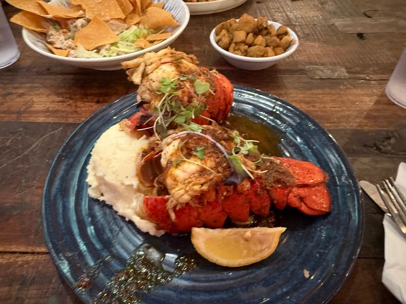 A Seafood Experience That Earns A Spot On Your List