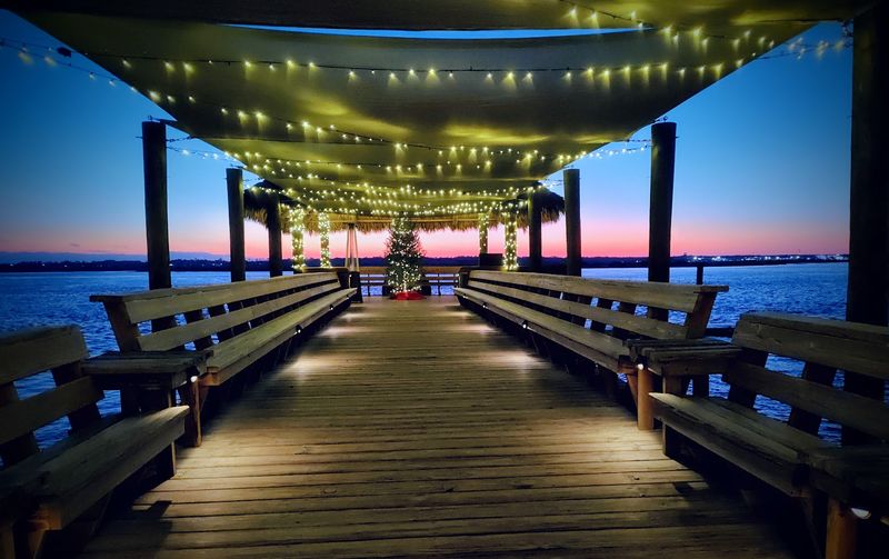 A Waterfront Setting 