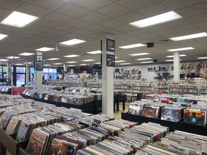 More Than 7,000 Vinyl Albums Fill The Shelves