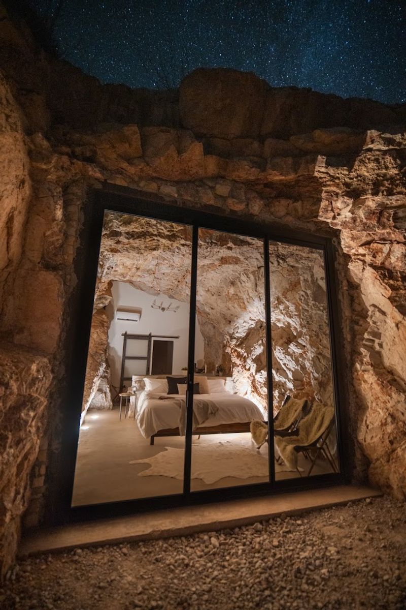 What Makes The Cave Stay So Unique