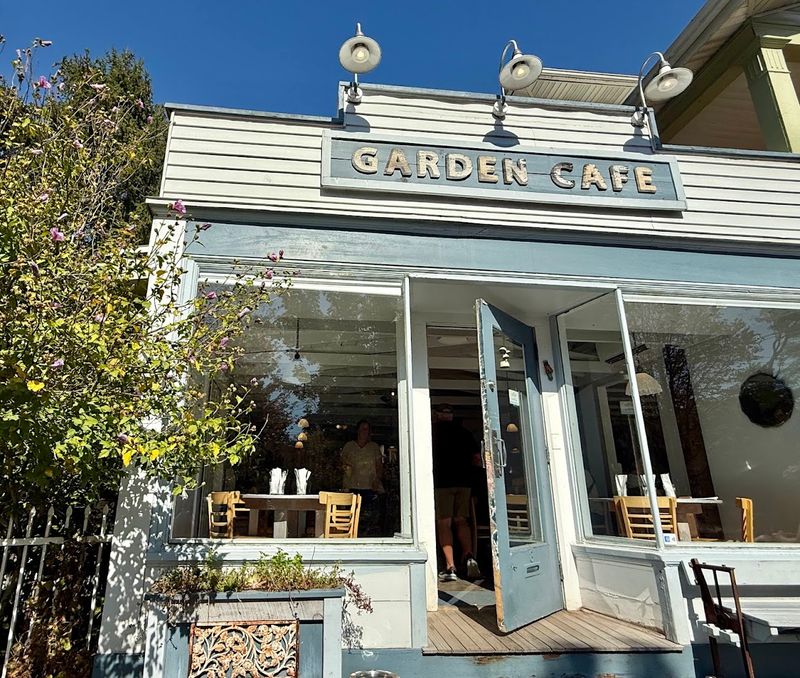 Garden Cafe Woodstock Is The Real Deal At 6 Old Forge Rd