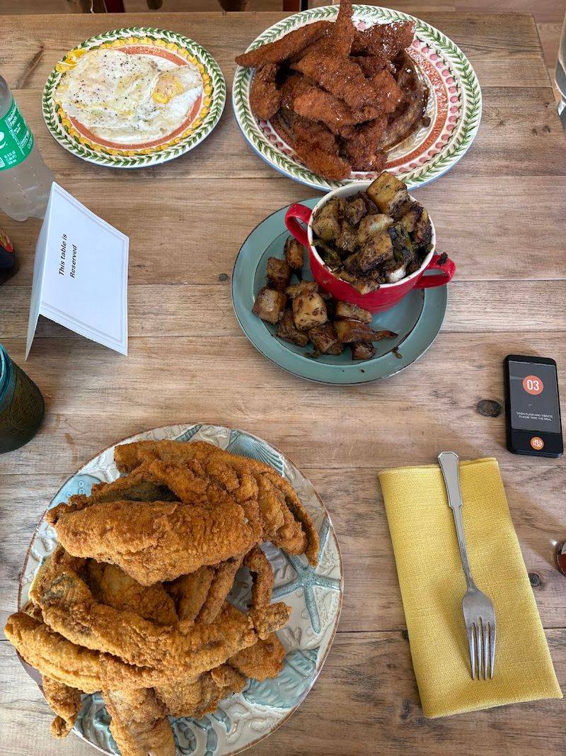 Homestyle Plates Made With Real Care