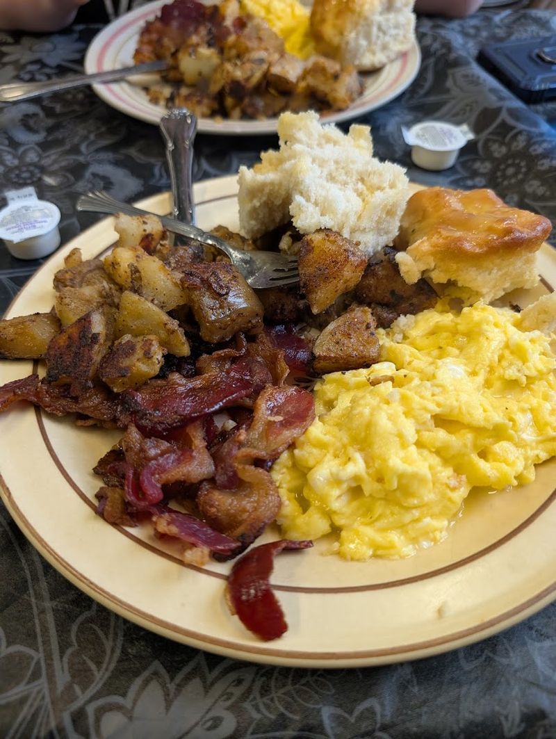 An $8 Breakfast That Puts Chain Restaurants To Shame
